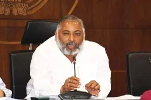 विपक्ष को ‘पच’ नहीं रहा है महाकुंभ... मंत्री दया शंकर ने अखिलेश पर साधा निशाना, सैफई महोत्सव उठाया सवाल, जानें क्या कहा...    