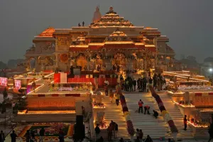 अयोध्या: राम मंदिर परिसर में गिरा ड्रोन, मचा हड़कंप, जताई जा रही यह आशंका