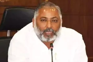 UP में 12,325 बसें हो रहीं संचालित, गांवों को जोड़ने के लिए 1540 मार्गों का निर्धारण: दयाशंकर सिंह