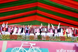 Milkipur by-election: मिल्कीपुर में बोले अखिलेश यादव- लोग वस्त्र से नहीं, विचार से योगी होते हैं....