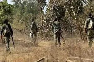 छत्तीसगढ़: सुरक्षा बलों और नक्सलियों के बीच मुठभेड़, एक नक्सली ढेर