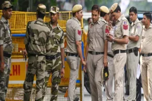 दिल्ली विधानसभा चुनाव: 30000 से अधिक पुलिसकर्मी और अर्द्धसैनिक बलों की 220 कंपनी तैनात 