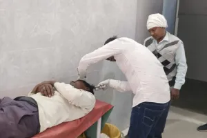 सुलतानपुर: रास्ते के विवाद में खूब चले पत्थर और लाठी-डंडे, 12 लोग घायल...केस दर्ज 