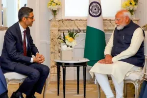 प्रधानमंत्री मोदी ने फ्रांस में पिचाई से की मुलाकात, ‘भारत में डिजिटल बदलाव’ पर की चर्चा