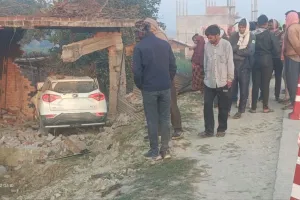 रायबरेली: बदमाशों लेकर चौकी जा रहे सेमरी चौकी प्रभारी की गाड़ी घर में घुसी, मौत