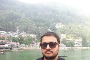 दिसंबर में जल गई थी दुकान, फांसी लगाकर कारोबारी ने दे दी जान