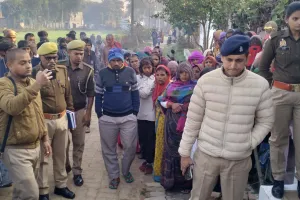 हमीरपुर में घरेलू कलह में दंपति ने फांसी लगाकर दी जान: पत्नी को लटकता देख पति भी फंदे से झूला, दो बेटों को बिलखता छोड़ गए...