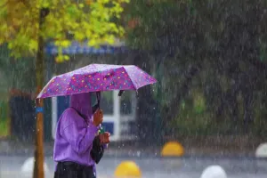 उत्तराखंड में कई जिलों के लिए ओरेंज अलर्ट 