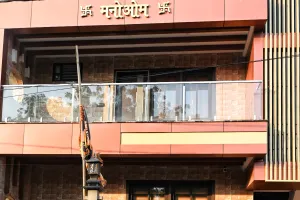 कानपुर प्रेस क्लब के पूर्व अध्यक्ष Avanish Dixit का मकान जब्त: पुलिस ने मुनादी भी कराई, अब इन पर भी संकट...