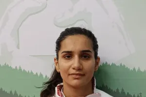 नेवी अफसर तनिष्का ने जीता महिला फेंसिंग एपी में जीता गोल्ड