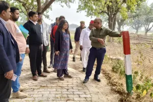  कानपुर में DM जितेंद्र प्रताप सिंह के निरीक्षण में खुली पोल: ओपन जिम की हालत खराब, अमृत सरोवर भी बदहाल...