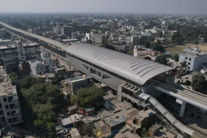Kanpur Metro: बारादेवी से नौबस्ता तक स्टेशनों के प्रवेश द्वार तैयार, एलिवेटेड सेक्शन में तकनीकी कक्षों का निर्माण भी हुआ पूरा