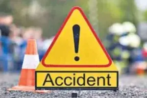 भोजपुर: ट्रक से टकराई कार, महाकुंभ से स्नान कर लौट रहे थे पटना, छह की मौत 