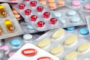 प्रयागराज थोक दवाओं की दुकानों में दवाओं की किल्लत, नहीं मिल रही ह्रदय रोग, बीपी, शुगर जैसी दवाइयां