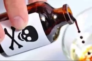 लखनऊः गुंडा टैक्स न देने पर 11वीं के छात्र को पीटा, पिलाया जहरीला पदार्थ