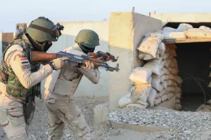 इराकी सेना ने आईएस के 25 ठिकानों को किया नष्ट