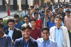 लखनऊ: प्रवीण योजना से आत्मनिर्भर बनेंगे माध्यमिक के छात्र, शुरू हो रहा व्यावसायिक कोर्स