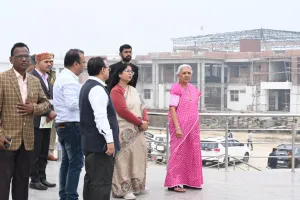 Avadh University: राज्यपाल ने निर्माणाधीन परियोजनाओं और शैक्षणिक गतिविधियों का किया निरीक्षण