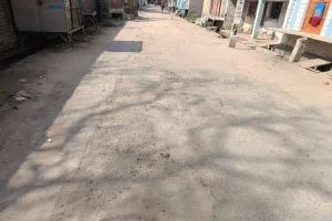 कासगंज: विधायक निधि से होगा सड़क निर्माण? असमंजस में पालिका प्रशासन