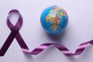 World Cancer Day: खड़े होने पर कम, लेटने पर ज्यादा सांस फूले तो दिल गंभीर, दिल के कैंसर का हो सकता है यह संकेत, सचेत रहना जरूरी 