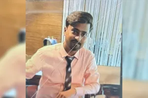  पत्नी ने बेटी से बात कराने से किया मना...कानपुर में सेल्स मैनेजर ने फांसी लगाकर दी जान: मोबाइल पर मैसेज भी नहीं किया सीन