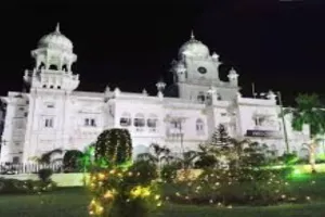 केजीएमयू में रोबोटिक सर्जरी अगले माह से : पावर ग्रिड कारपोरेशन ऑफ इंडिया ने सर्जरी विभाग को रोबोट किया गिफ्ट