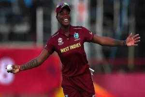 WPL : यूपी वॉरियर्स ने एलिसा हीली की जगह चिनले हेनरी को चुना, हीथर और गार्थ आरसीबी की टीम में शामिल 