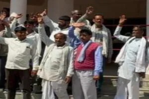 Barabanki News : ब्लाक प्रमुख के खिलाफ फिर पेश हुआ अविश्वास प्रस्ताव