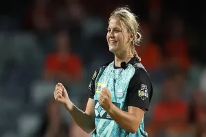 WPL 2025 : यूपी वारियर्स की टीम में चामरी अटापट्टू की जगह लेंगी जॉर्जिया वोल 