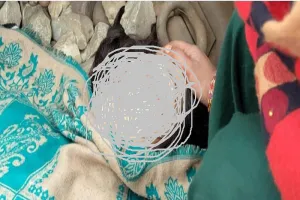 बिजनौर : ट्रेन के आगे कूद कर युवती ने की आत्महत्या, शव के पास मिला सुसाइड नोट