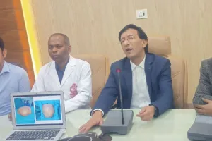 कानपुर में कैंसर से बचाने के लिए हैलट अस्पताल में हुई विश्वस्तरीय सर्जरी; डॉक्टर्स ने ब्रेस्ट हटाकर लगाया जांघ का मांस