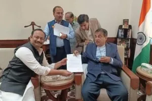 लखीमपुर खीरी: नितिन गडकरी से मिले सांसद, फोरलेन निर्माण पर जताई सहमति