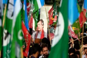 पाकिस्तान: पीटीआई नेताओं के घरों और दफ्तरों पर पंजाब पुलिस की छापेमारी, 12 कार्यकर्ता गिरफ्तार 