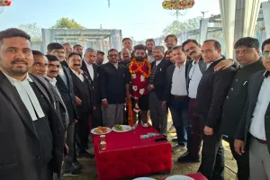 मुरादाबाद: वकीलों को मिले सुरक्षा इसलिए 26 जनवरी से दौड़ रहे मयंक शर्मा