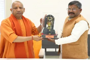 Ayodhya, News : रुदौली विधायक ने सीएम योगी से की मुलाकात, कई प्रस्ताव सौंपे 