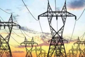 Bareilly: सभी बिजली कर्मचारियों की छुट्टी कैंसिल, होलिका दहन स्थलों पर तैनात करने का आदेश