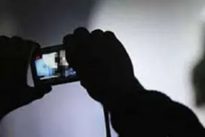 लखीमपुर खीरी: मियां बीवी का हुआ विवाद... पति ने कर डाला पत्नी का वो वाला फोटो वायरल!