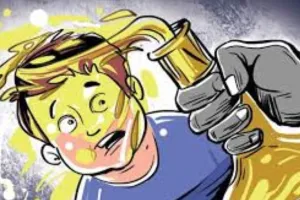 बरेली: मेडिकल स्टोर संचालक पर तेजाब से हमला, चेहरा झुलसा...CCTV फुटेज खंगाल रही पुलिस