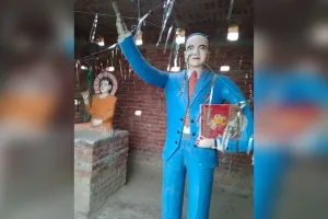 रामपुर : आंबेडकर मूर्ति का हाथ किया क्षतिग्रस्त, तनाव...ग्रामीणों ने आरोपी को पकड़कर पुलिस को सौंपा