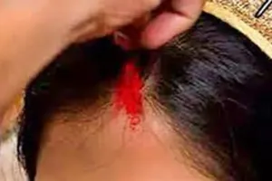 अमरोहा : पति ने गैर समुदाय के युवक से भरवा दी पत्नी की मांग, रिपोर्ट दर्ज