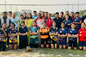 नारायणी टीम ने एमबीपीजी को हराकर जीता वॉलीबॉल मैच