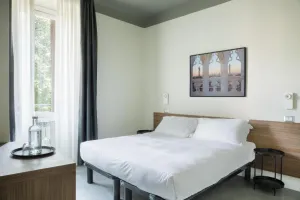 दो दिन तक जिसे जंगल में तलाशा, वो दिल्ली के होटल में मिला    