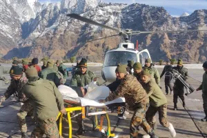 माणा हिमस्खलन: 50 श्रमिकों का रेस्क्यू, 4 की मौत, 5 जिंदगियों की तलाश