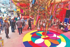 चीर बंधन के साथ रंगों की होली शुरू   