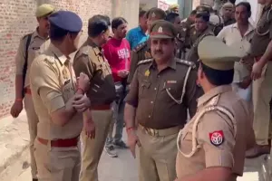 ऑनर किलिंग: प्रेमी के साथ आपत्तिजनक स्थिति में बेटी को देख पिता ने खोया आपा, रस्सी से गला घोंटकर  दोनों को उतारा मौत के घाट