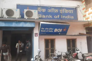 हरदोई: 10 हजार की रिश्वत लेते बैंक अधिकारी को सीबीआई ने किया गिरफ्तार, लोन पास करने के लिए महिला से मांगे थे रुपए