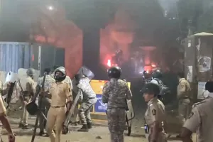 Nagpur violence: हिंसा के बाद नागपुर के कई थाना क्षेत्रों में लगा कर्फ्यू, पुलिसकर्मियों समेत कई  घायल