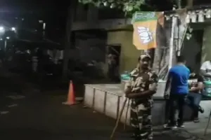 पश्चिम बंगाल: भाजपा नेता अर्जुन सिंह के आवास के बाहर बदमाशों ने फेंका बम, एक युवक घायल 
