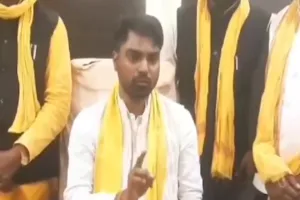 पीले गमछे से जिसे दिक्कत होगी, उसकी आंखें निकाल लेंगे... अरुण राजभर ने अधिकारियों को दी धमकी, ओपी राजभर कल बांसडीह तहसील का करेंगे घेराव