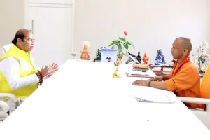 रफाका नाला को बंद करना जरूरी, जहरीली गैस से लोग परेशान; Kanpur में CM योगी से मिलकर विधायक सुरेंद्र मैथानी ने गिनाईं समस्याएं